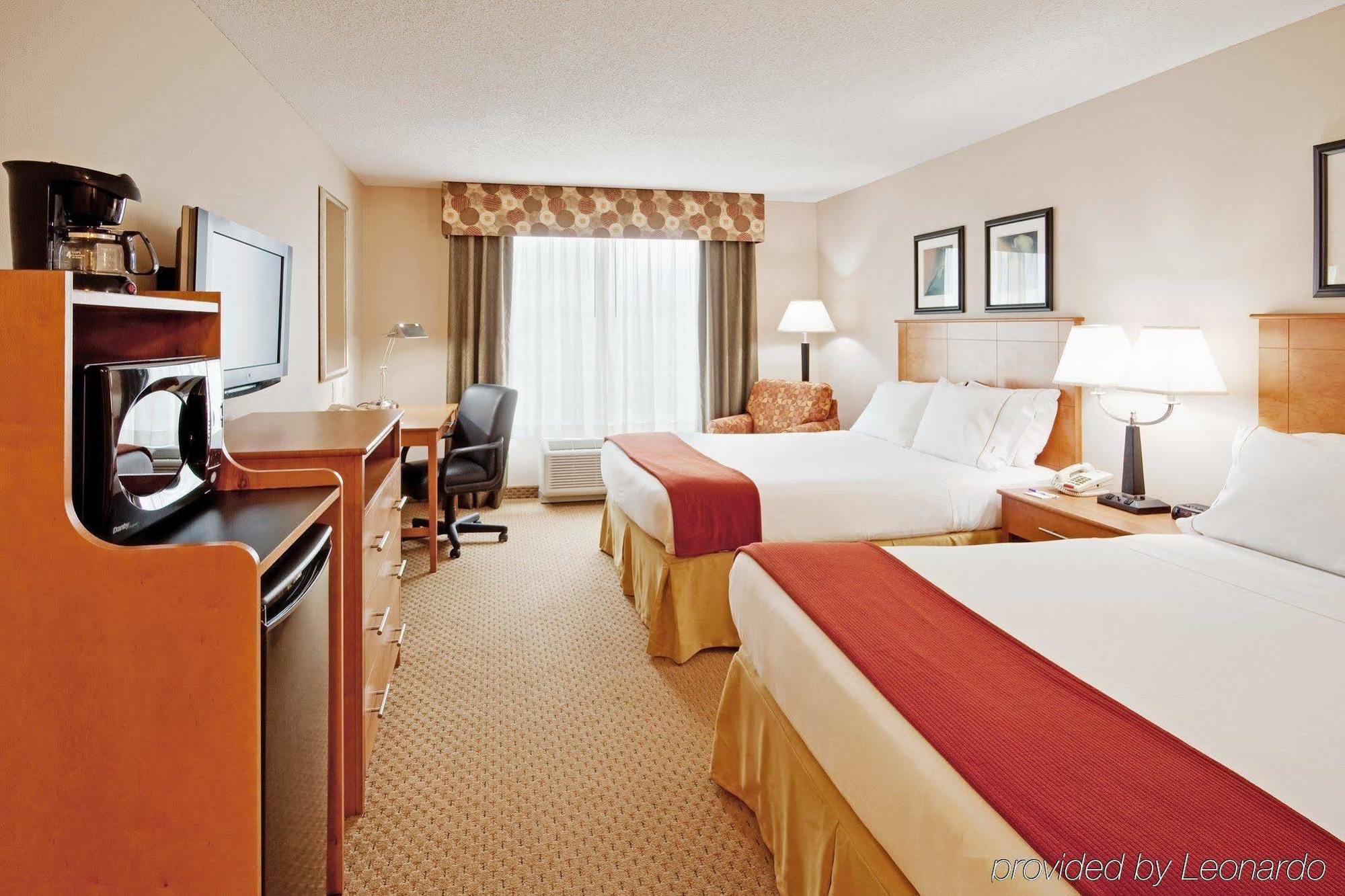Holiday Inn Express Hotel & Suites Bethlehem By Ihg Exterior photo
