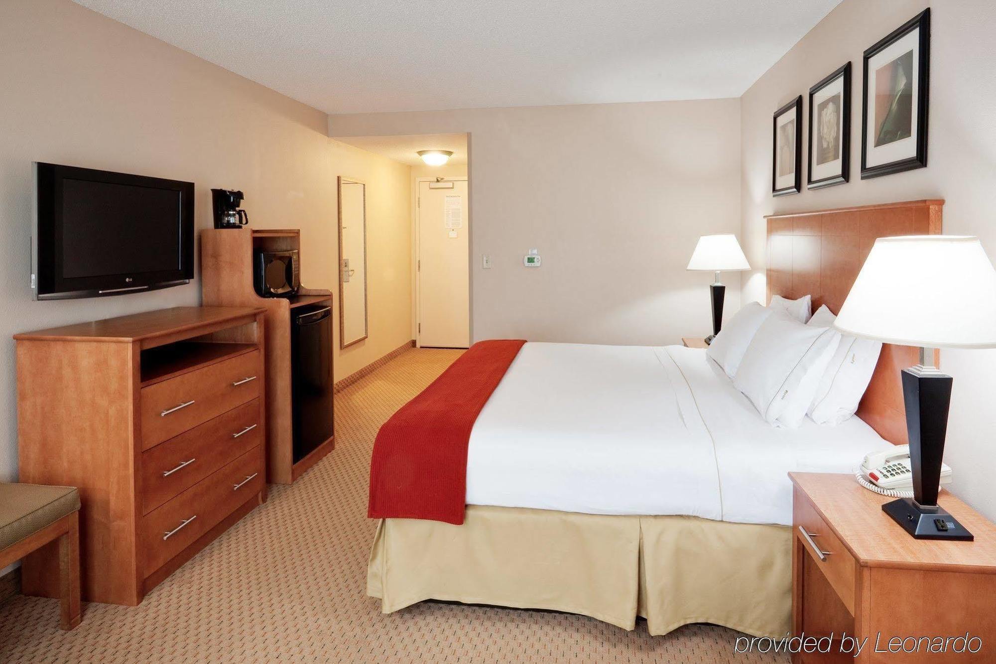 Holiday Inn Express Hotel & Suites Bethlehem By Ihg Exterior photo