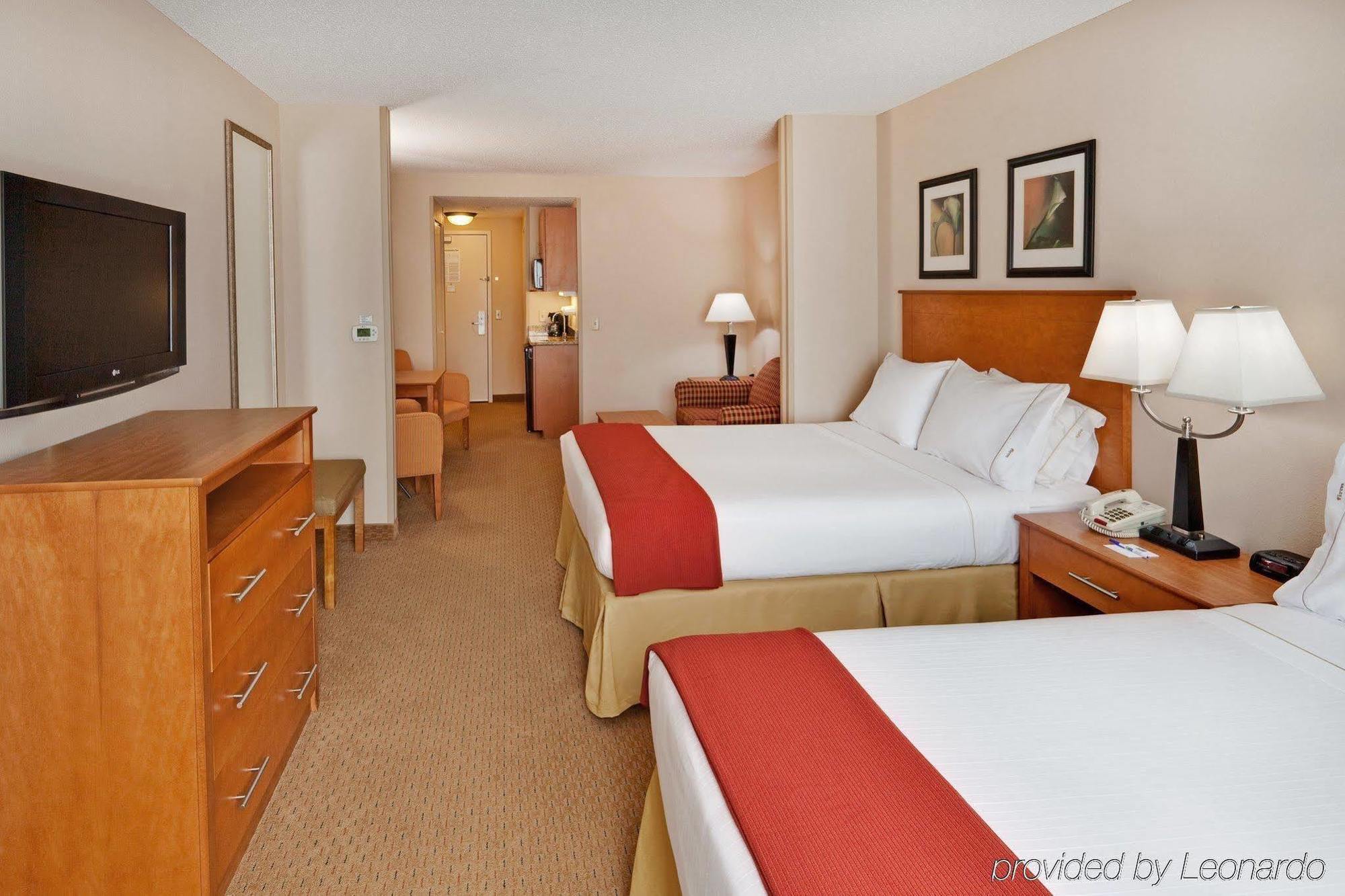 Holiday Inn Express Hotel & Suites Bethlehem By Ihg Exterior photo
